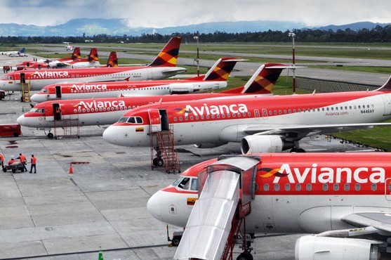 Más de 90 azafatas de Avianca son investigadas por dineros del narcotráfico