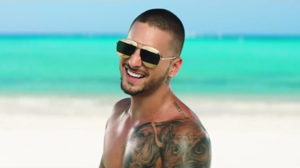 Maluma se compara con Jesucristo tras escándalo de vídeo