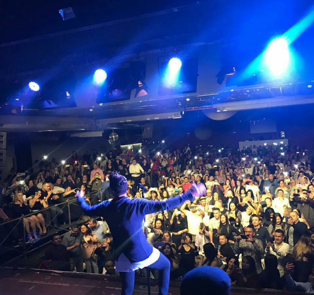 Silvestre Dangond triunfa sin discusión en Valencia y Londres lo aclamará con furor