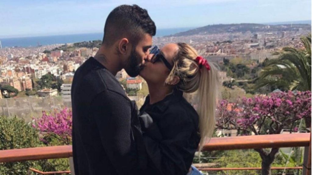 La hermana de Neymar hace oficial su noviazgo con 'Gabigol'