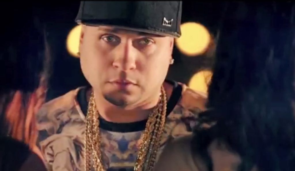 Tempo fue arrestado por llevar en su vehículo marihuana