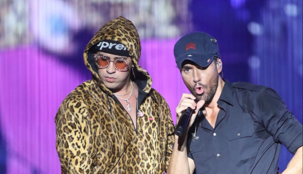 Enrique Iglesias arrasa en YouTube con el vídeo de "El Baño"