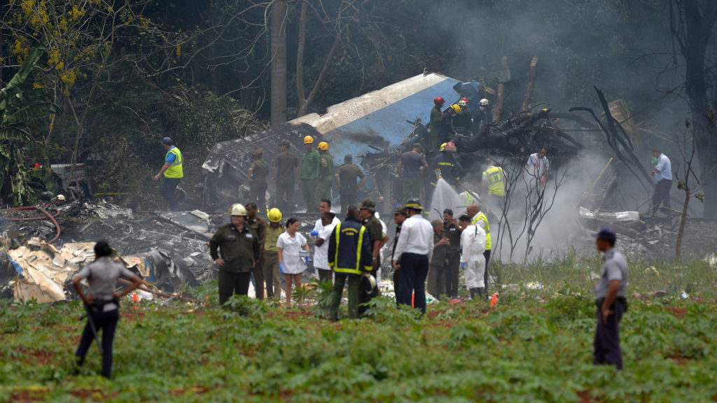 Un avión con 105 pasajeros se estrelló en Cuba