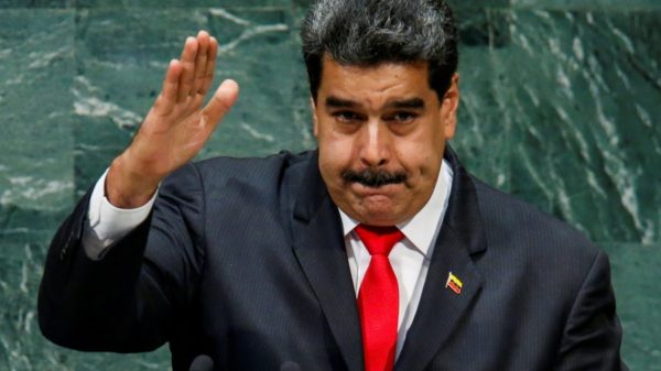 Maduro aprueba millonaria donación para Indonesia y Venezuela pasando hambre
