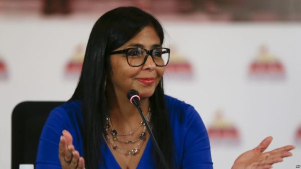 "Ayuda humanitaria es un arma biológica”: vicepresidenta de Venezuela