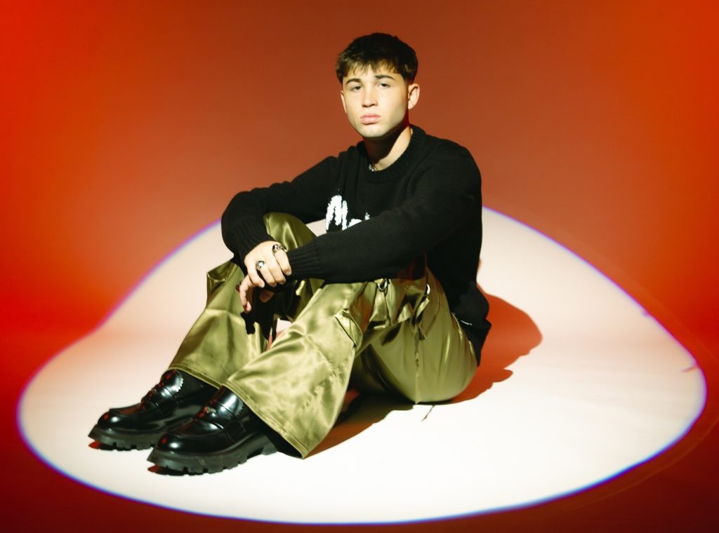 Jotaerre muestra su lado más vulnerable en su nuevo tema "Solito"