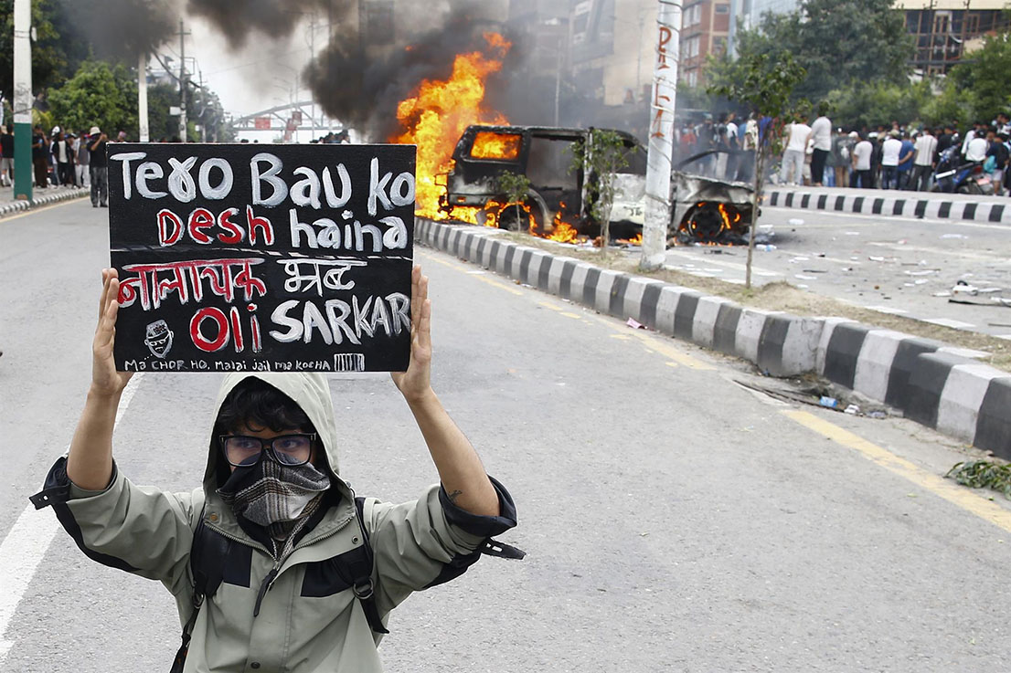 Un joven de la generación Z protesta en Nepal- Skanda Gautam / Zuma Press / ContactoPhoto